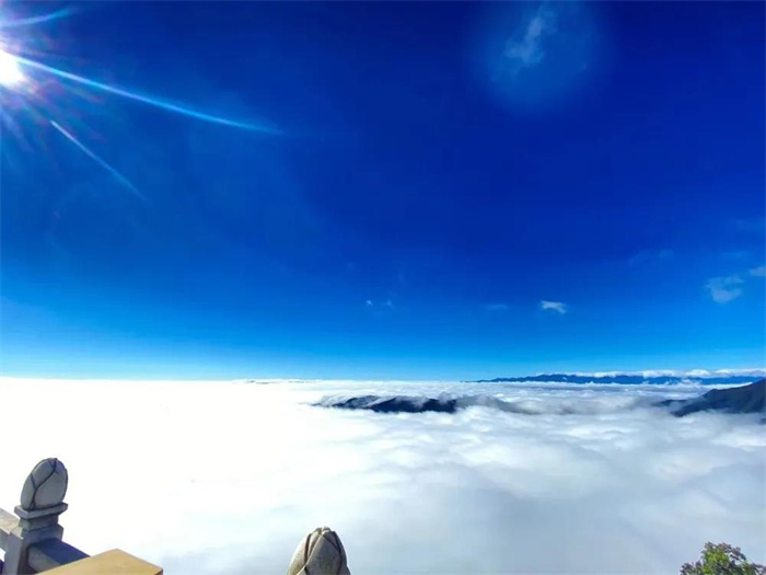 奔赴雞足山，看最美天際線，打卡大理小眾旅游地