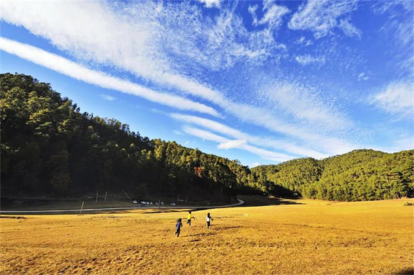 大理旅游推薦:曬太陽(yáng)、泡溫泉、品美食……在大理，治愈一整個(gè)冬天！